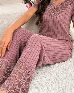 Collection image for: Curve Loungewear & Sleepwear