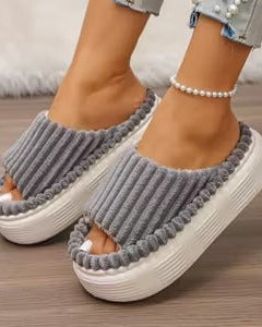 Collection image for: Women's slippers