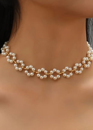 Trendy Pearl Flower Choker Necklace for Women, Creative Short Chain
