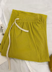 Mustard green / One size fits all (recommended 40-70kg)