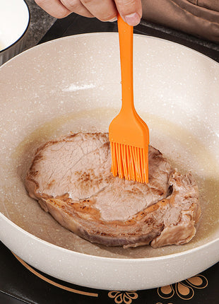 Integrated Silicone Basting Brush: High-Temperature Resistant Kitchen Oil, BBQ, Baking Tool