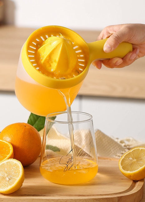Creative Manual Lemon Juicer Handheld Squeezer with Scale Plastic Fruit Press