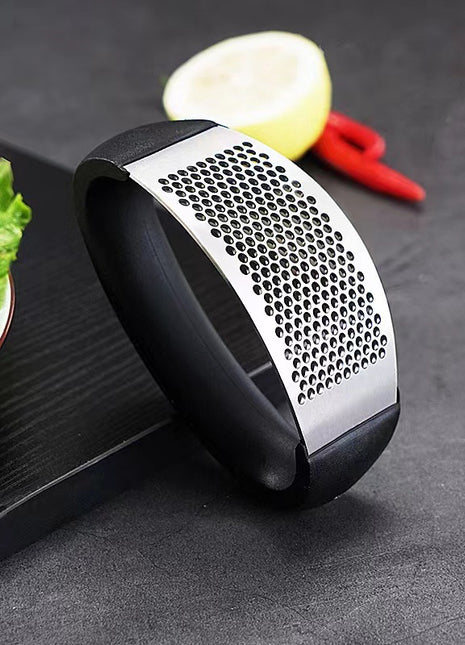 Manual Stainless Steel Garlic Press Mincer Crusher - Easy Squeeze Kitchen Tool