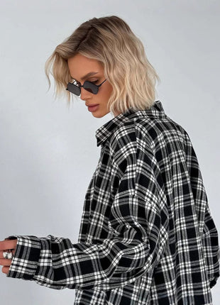Stylish Retro Plaid Oversized Long-Sleeve Shirt for Autumn European American Style