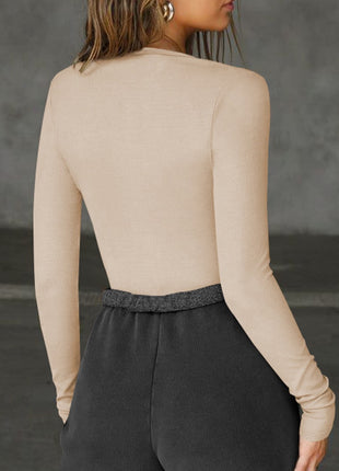 Women's V-Neck Long Sleeve Hollow-Out Slim Fit Top for Autumn Fashion