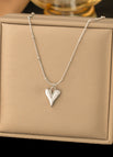 8【h395】heart-shaped necklace steel color